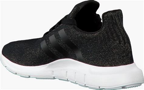 zwarte adidas dames omoda|Zwarte ADIDAS Lage sneakers SWIFT RUN DAMES .